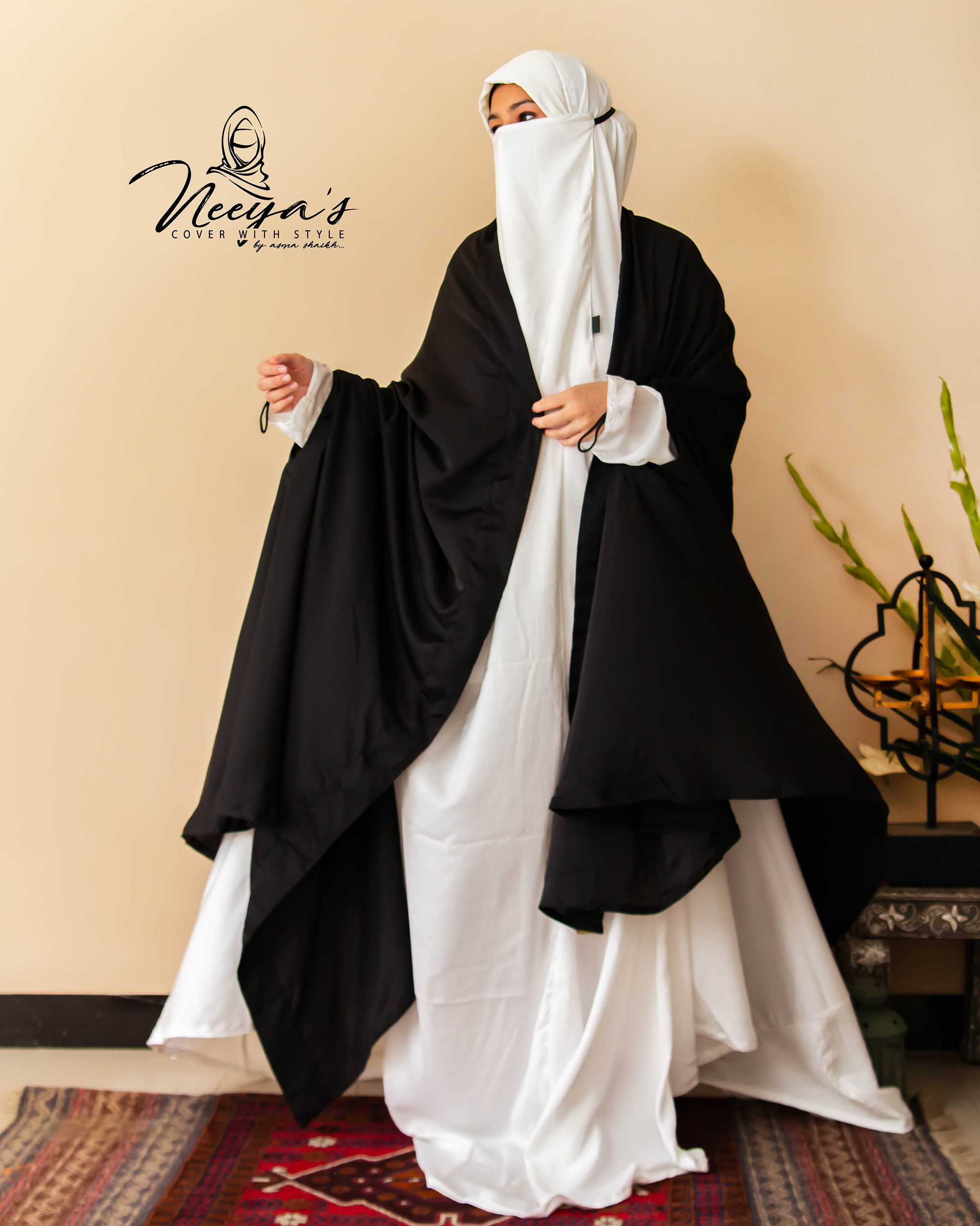 Cape Cloak – Black